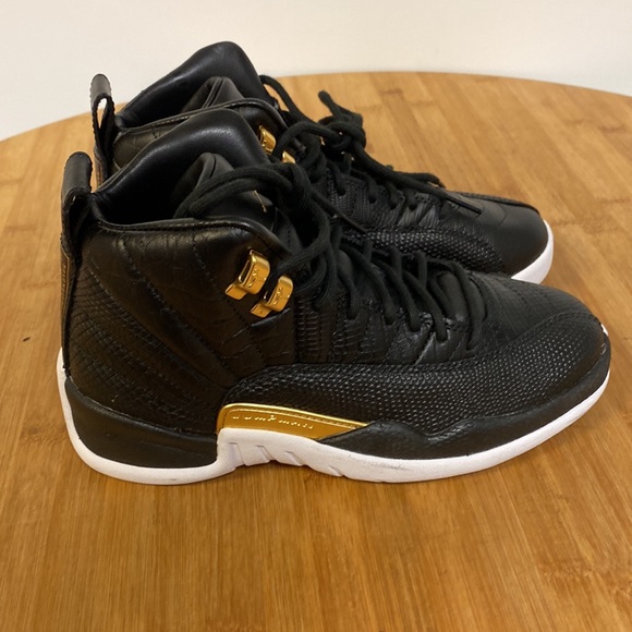 Air Jordan 12 Retro Shoes - Picture 5 of 13